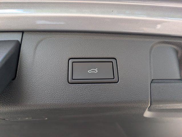 new 2026 Volkswagen Atlas car, priced at $47,127