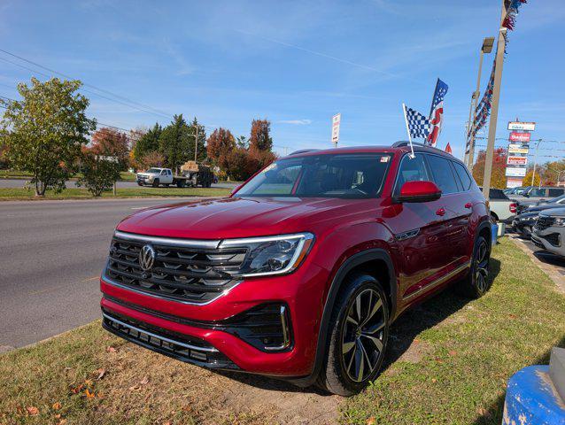 used 2025 Volkswagen Atlas car, priced at $40,254