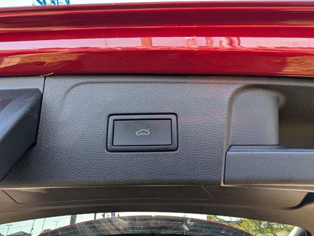 used 2025 Volkswagen Atlas car, priced at $40,254