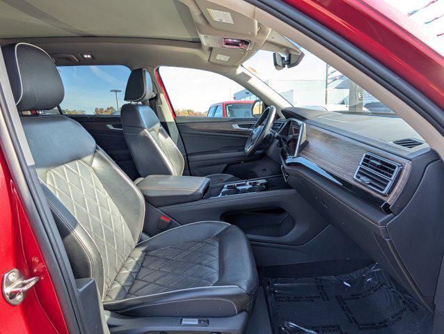 used 2025 Volkswagen Atlas car, priced at $40,254