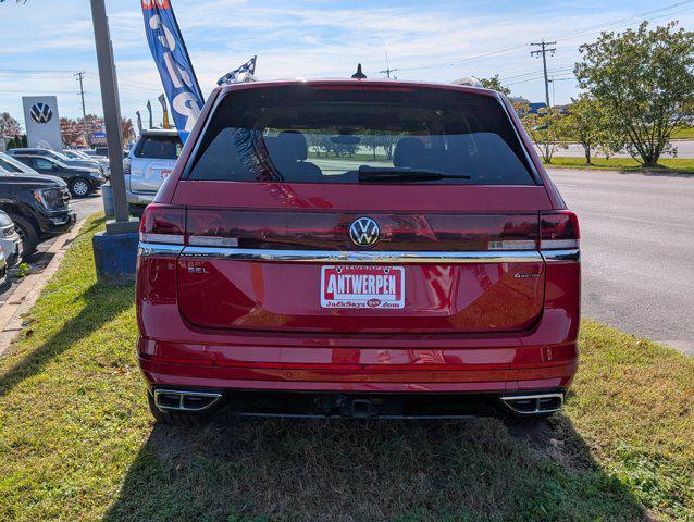 used 2025 Volkswagen Atlas car, priced at $40,254