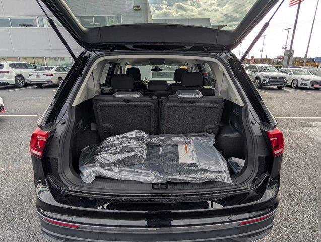 new 2024 Volkswagen Tiguan car, priced at $27,859