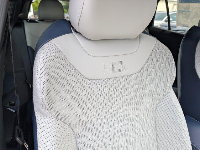 new 2025 Volkswagen ID.4 car, priced at $47,361