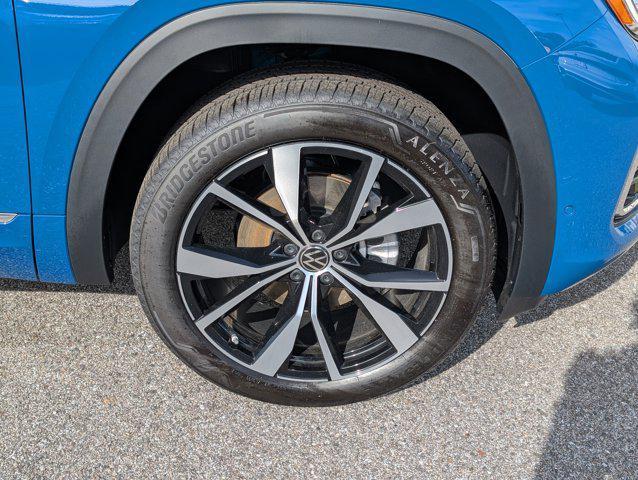 new 2026 Volkswagen Atlas Cross Sport car, priced at $53,324