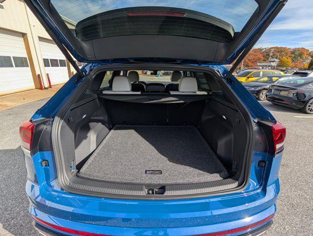 new 2026 Volkswagen Atlas Cross Sport car, priced at $53,324