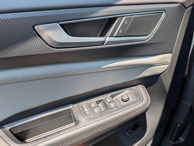 new 2025 Volkswagen Atlas Cross Sport car, priced at $51,606