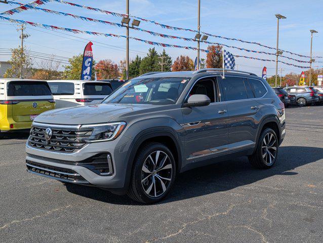 used 2025 Volkswagen Atlas car, priced at $42,543