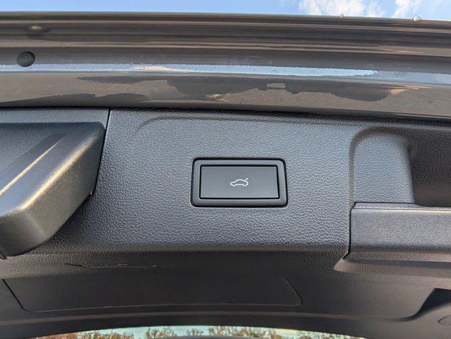 new 2026 Volkswagen Atlas car, priced at $54,929