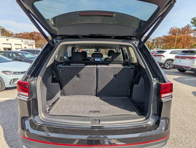 new 2026 Volkswagen Atlas car, priced at $45,193