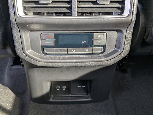 new 2026 Volkswagen Atlas car, priced at $45,193