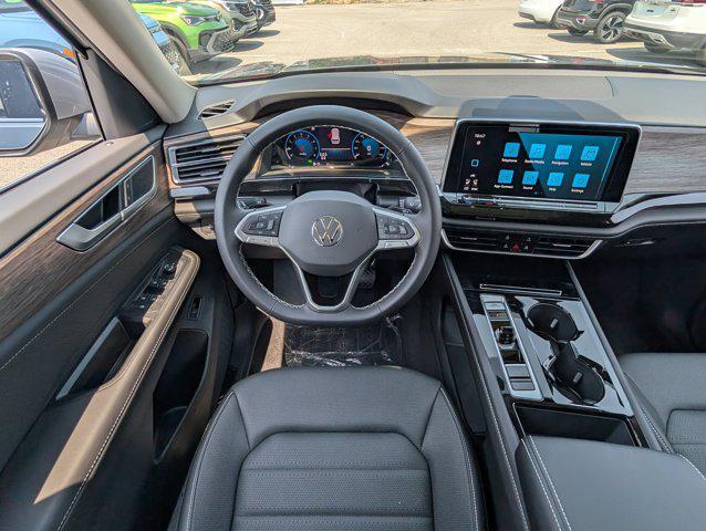 new 2025 Volkswagen Atlas car, priced at $44,301