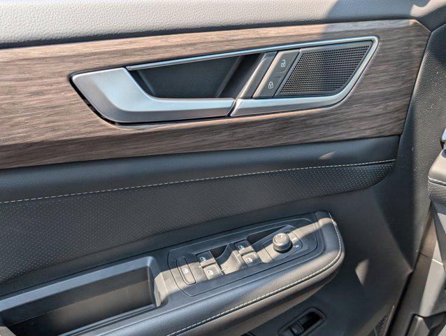 new 2025 Volkswagen Atlas car, priced at $44,301