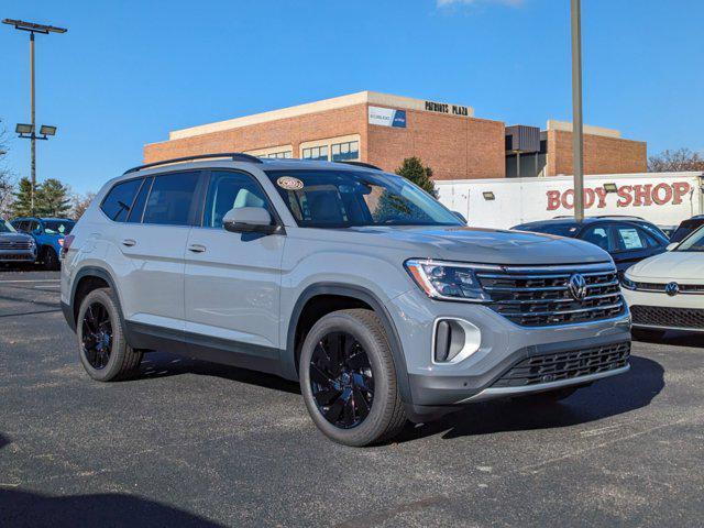 new 2025 Volkswagen Atlas car, priced at $45,157