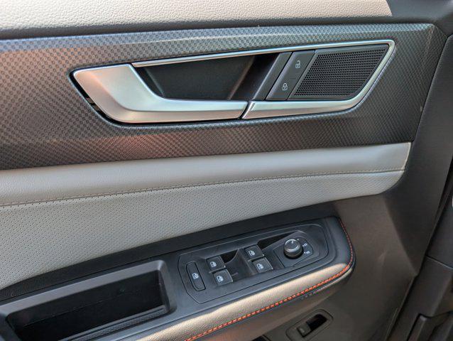 new 2025 Volkswagen Atlas car, priced at $42,401