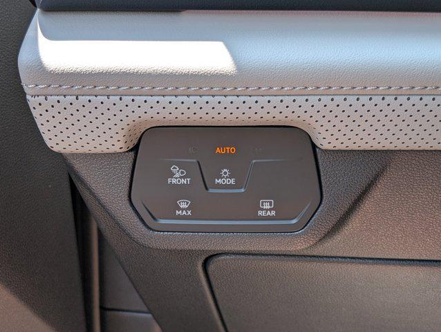 new 2025 Volkswagen Atlas car, priced at $42,401