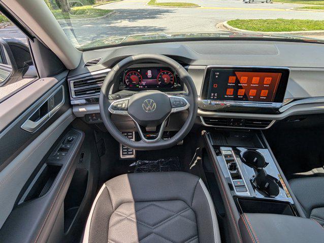 new 2025 Volkswagen Atlas car, priced at $42,401