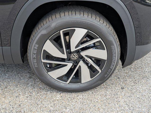 new 2026 Volkswagen Atlas car, priced at $45,713