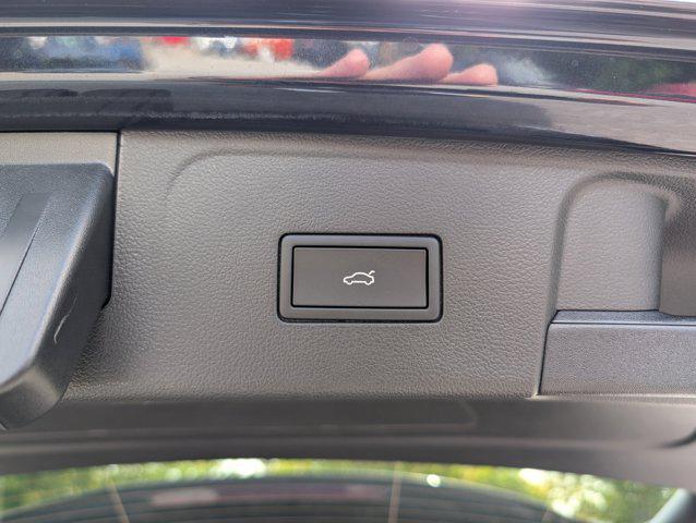 new 2026 Volkswagen Atlas car, priced at $45,713