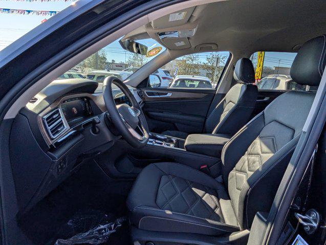 new 2025 Volkswagen Atlas car, priced at $43,475