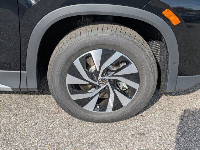 new 2026 Volkswagen Tiguan car, priced at $32,795