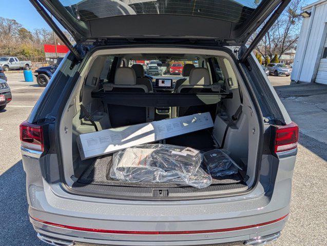 new 2025 Volkswagen Atlas car, priced at $50,900