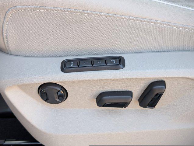 new 2025 Volkswagen Atlas car, priced at $50,900
