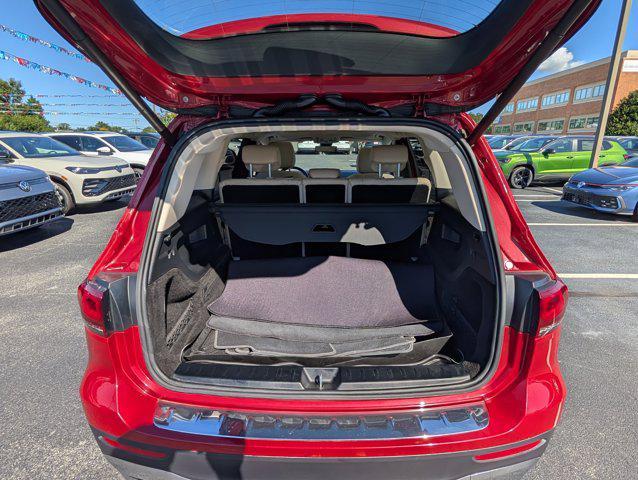 used 2020 Mercedes-Benz GLB 250 car, priced at $24,000