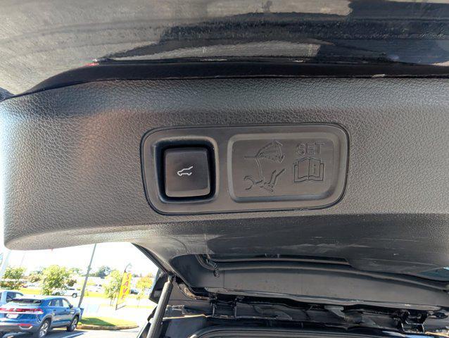 used 2021 Lincoln Navigator car, priced at $47,590