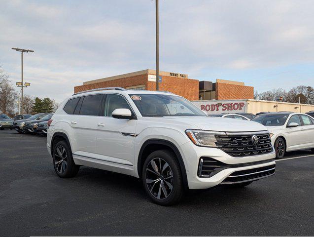 new 2025 Volkswagen Atlas car, priced at $54,421