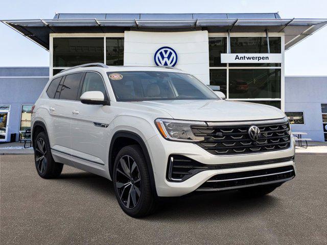 new 2025 Volkswagen Atlas car, priced at $54,421