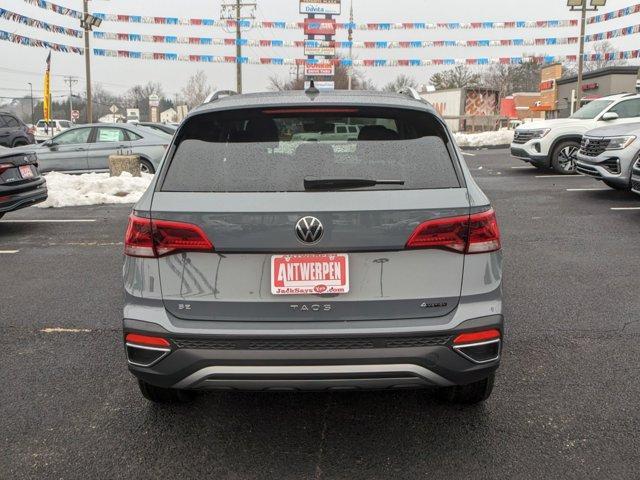 new 2024 Volkswagen Taos car, priced at $31,652