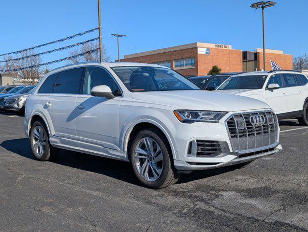 used 2023 Audi Q7 car, priced at $40,118