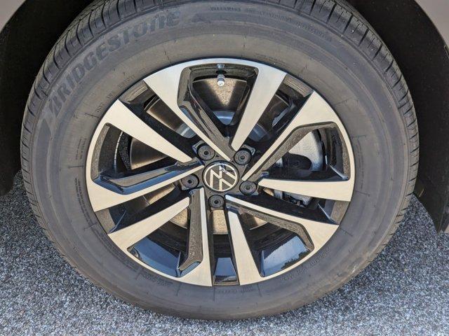 new 2024 Volkswagen Tiguan car, priced at $28,674