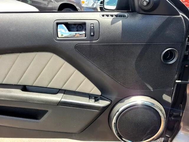 used 2014 Ford Mustang car