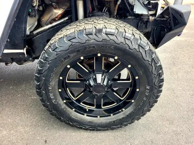used 2013 Jeep Wrangler Unlimited car, priced at $10,925