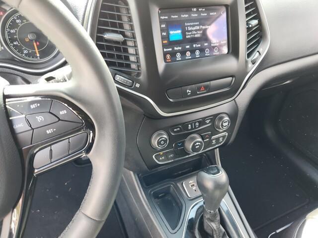 used 2020 Jeep Cherokee car, priced at $7,425