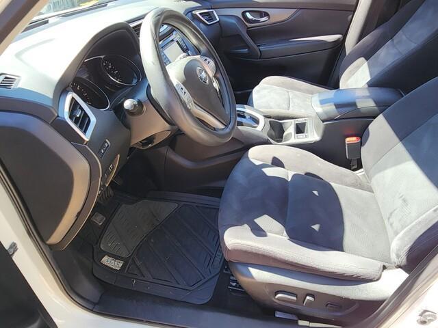 used 2016 Nissan Rogue car