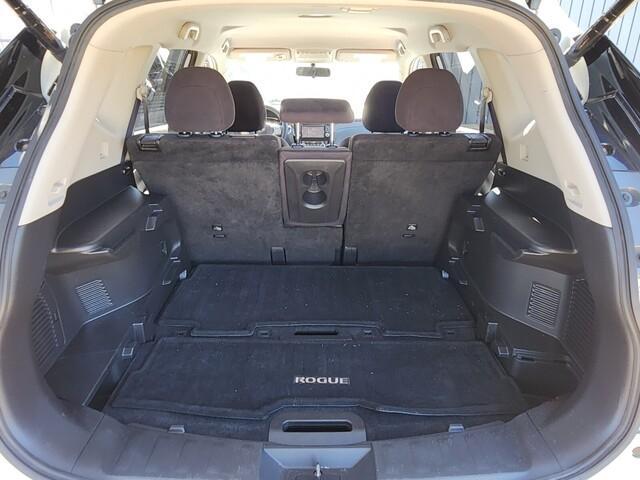 used 2016 Nissan Rogue car