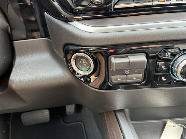 new 2025 GMC Sierra 1500 car, priced at $62,920