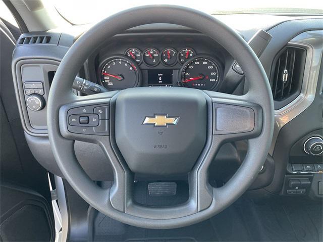 new 2025 Chevrolet Silverado 1500 car, priced at $35,990