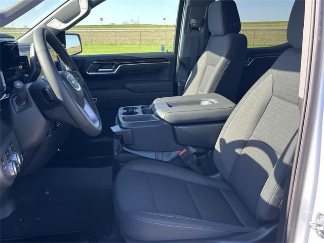 new 2025 GMC Sierra 1500 car, priced at $47,990