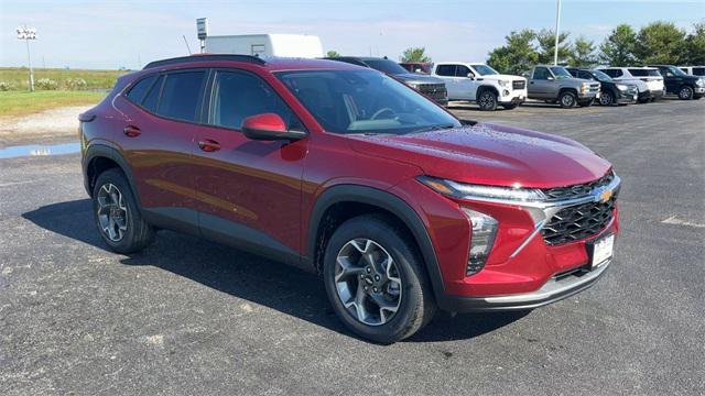 new 2025 Chevrolet Trax car, priced at $25,910