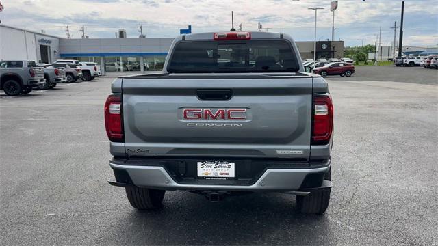new 2025 GMC Canyon car, priced at $45,985