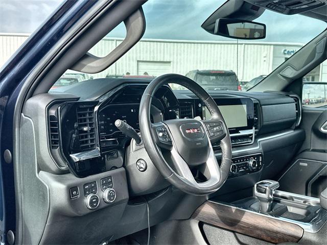used 2022 GMC Sierra 1500 car, priced at $40,725
