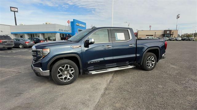 used 2022 GMC Sierra 1500 car, priced at $40,725