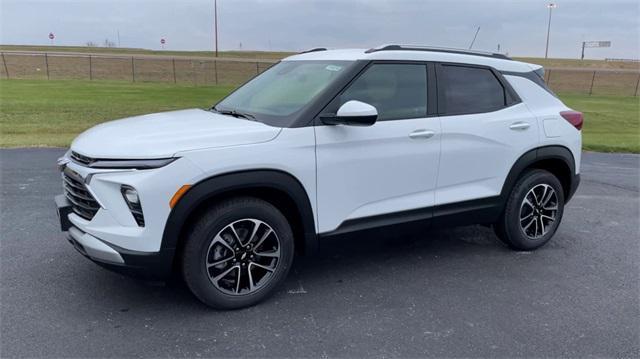 new 2025 Chevrolet TrailBlazer car, priced at $26,710