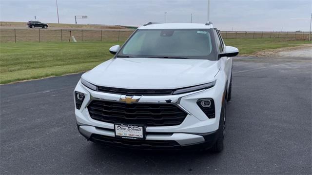 new 2025 Chevrolet TrailBlazer car, priced at $26,710