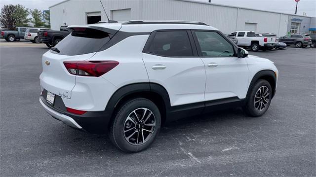 new 2025 Chevrolet TrailBlazer car, priced at $26,710