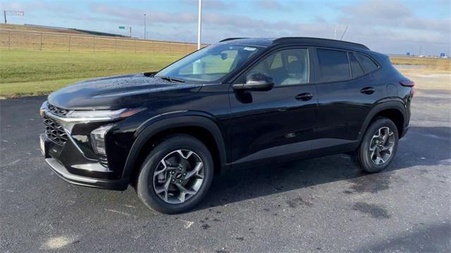 new 2025 Chevrolet Trax car, priced at $24,785