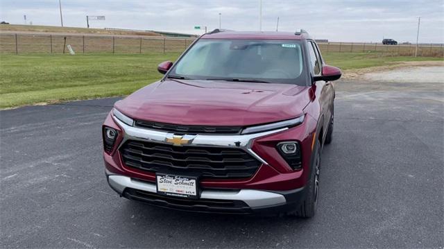 new 2025 Chevrolet TrailBlazer car, priced at $26,710